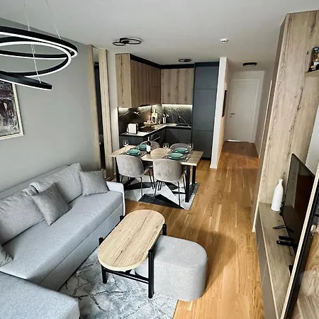Obiteljski Apartman Aron - Korak Do Lifta 아파트