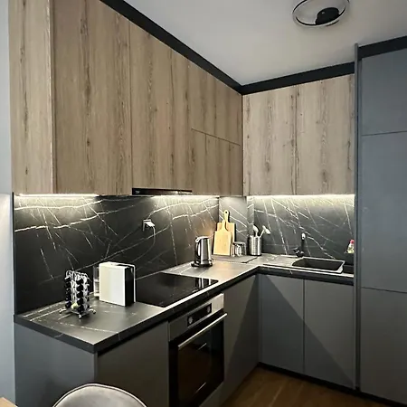Obiteljski Apartman Aron - Korak Do Lifta 아파트 *